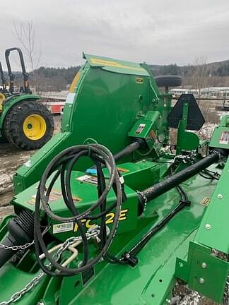 Image of John Deere FC12E equipment image 3