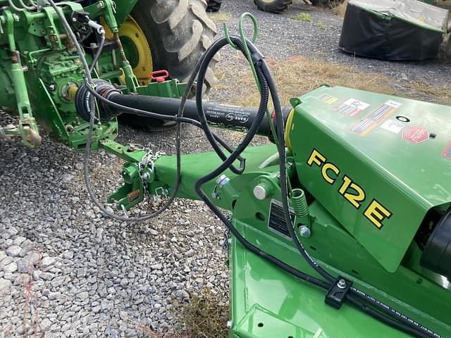 Image of John Deere FC12E equipment image 2