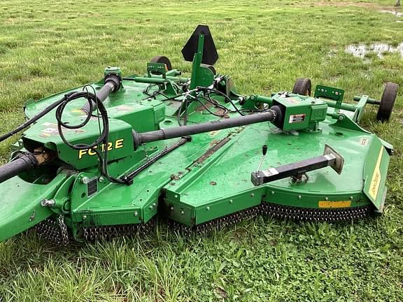 Image of John Deere FC12E equipment image 2