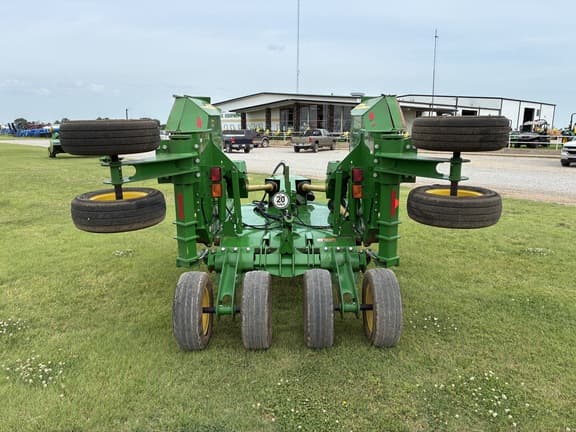 Image of John Deere FC15R equipment image 3