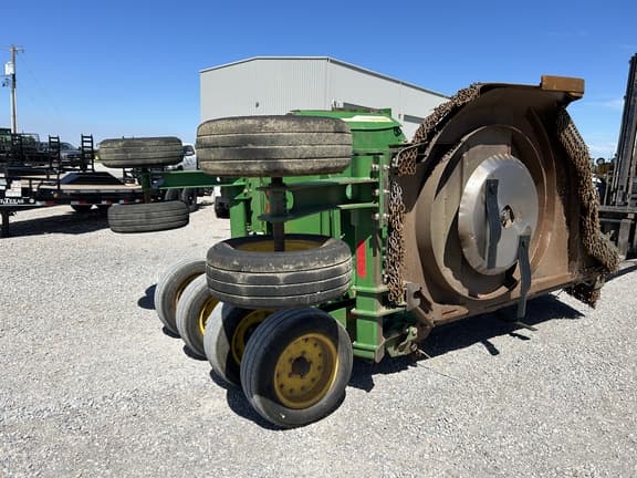 Image of John Deere FC15R equipment image 4