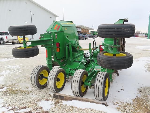 Image of John Deere FC15R equipment image 4