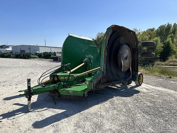 Image of John Deere FC20R equipment image 4