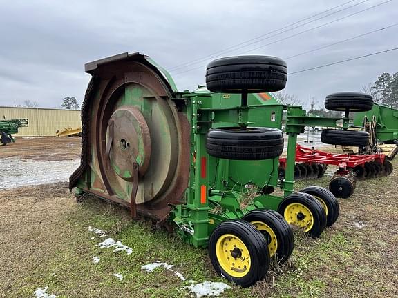 Image of John Deere FC20R equipment image 3