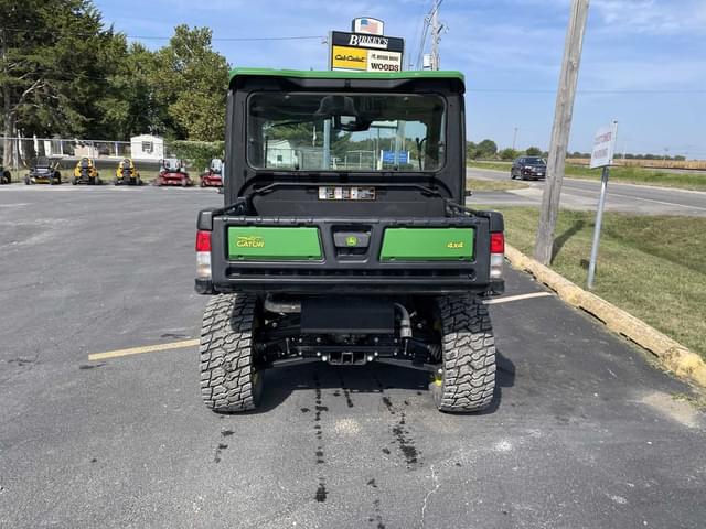 Image of John Deere XUV 835R equipment image 2