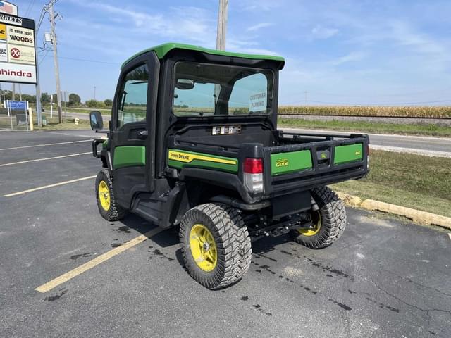 Image of John Deere XUV 835R equipment image 1