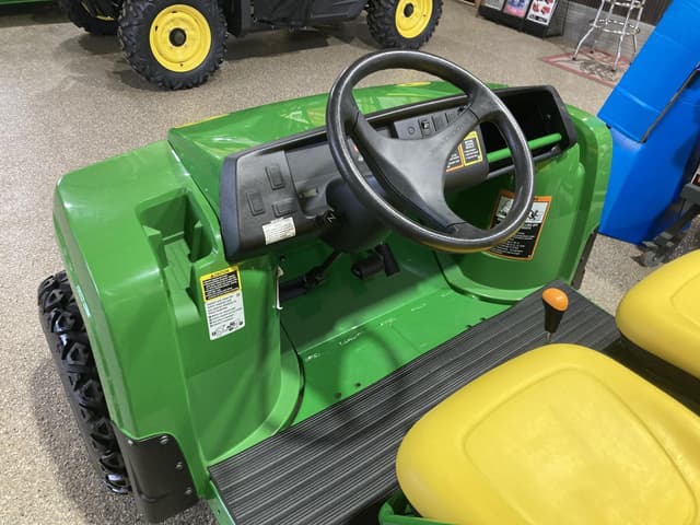 Image of John Deere Gator TS 4x2 equipment image 3