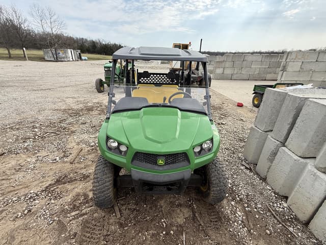Image of John Deere Gator XUV 560E S4 equipment image 3