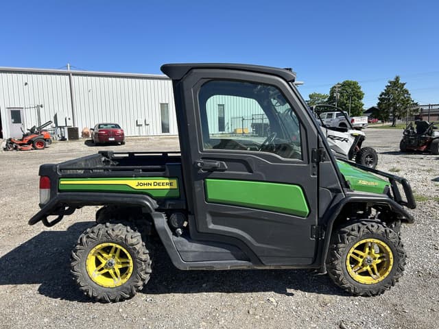 Image of John Deere XUV 835M equipment image 4