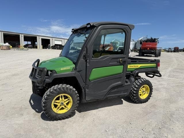 Image of John Deere XUV 835M Primary image