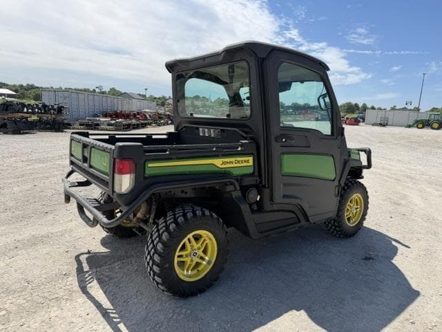 Image of John Deere XUV 835M equipment image 4