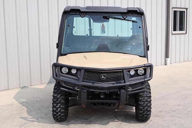 Image of John Deere XUV 835M equipment image 1