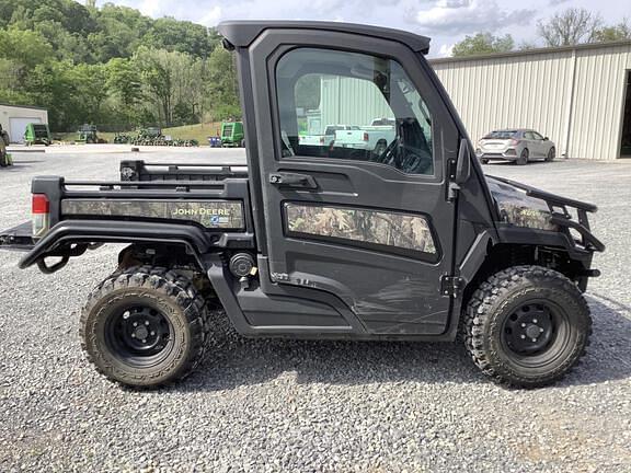 Image of John Deere XUV 835M equipment image 2