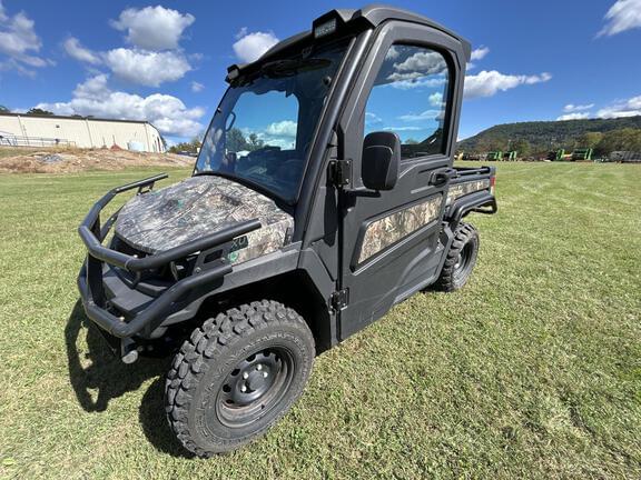 Image of John Deere XUV 835M Primary image