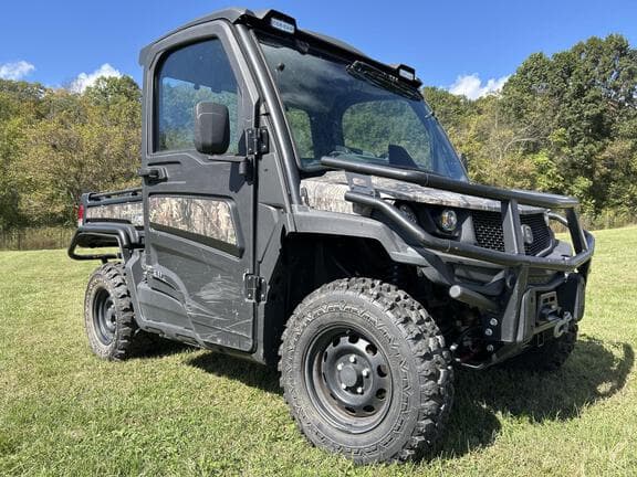 Image of John Deere XUV 835M equipment image 1