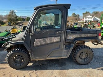 2022 John Deere XUV 835M Equipment Image0