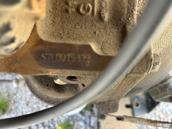 Image of John Deere GM 5.7L equipment image 1