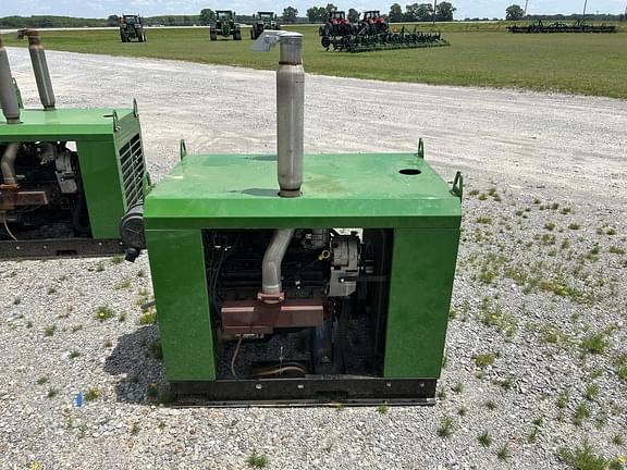 Image of John Deere GM 5.7L equipment image 3