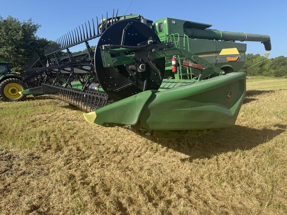 2022 John Deere HD35F Equipment Image0