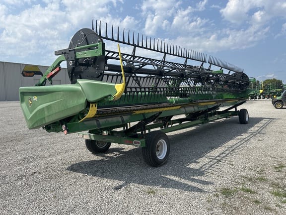 2022 John Deere HD35F Equipment Image0