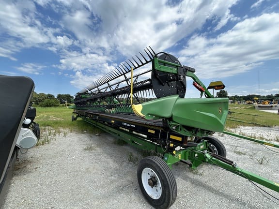2022 John Deere HD40F Equipment Image0