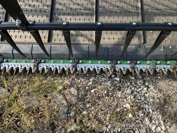 Image of John Deere HD35F equipment image 4