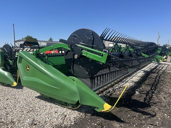 2022 John Deere HD35F Equipment Image0