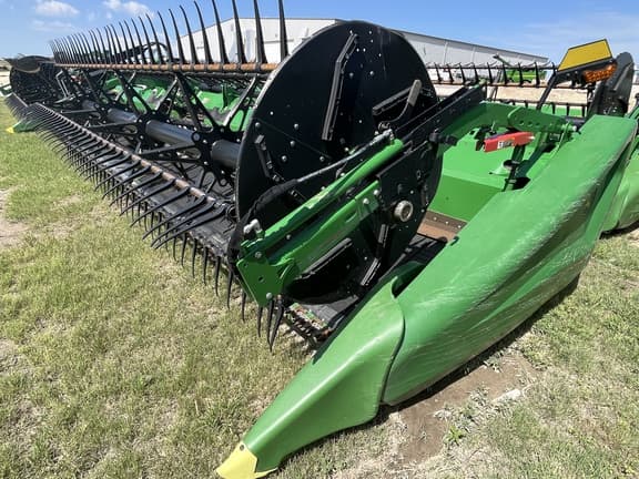 Image of John Deere HD35R equipment image 2