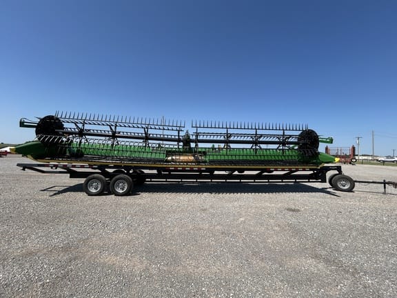 2022 John Deere HD35R Equipment Image0