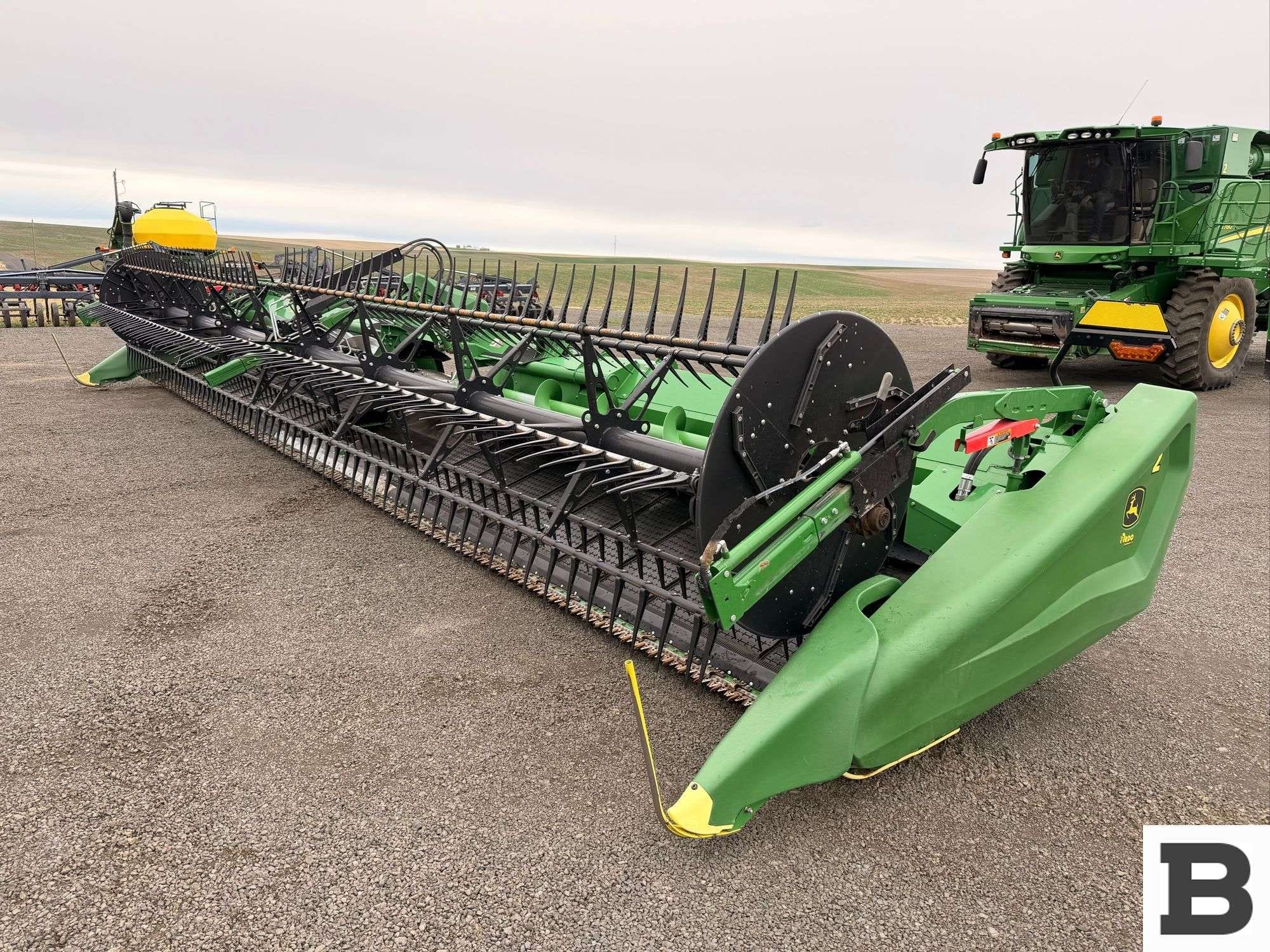 2022 John Deere HD35R Equipment Image0