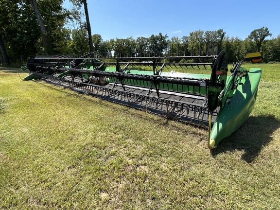 2022 John Deere HD40F Equipment Image0