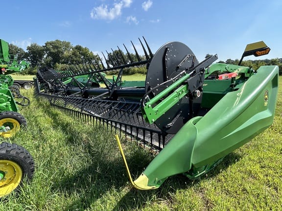 2022 John Deere HD40F Equipment Image0