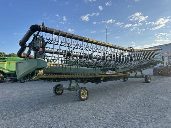 2022 John Deere HD40F Equipment Image0