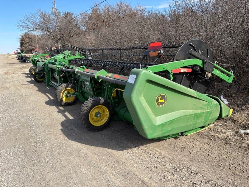 2022 John Deere HD40F Equipment Image0