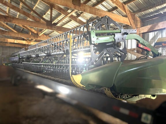 2022 John Deere HD40R Equipment Image0