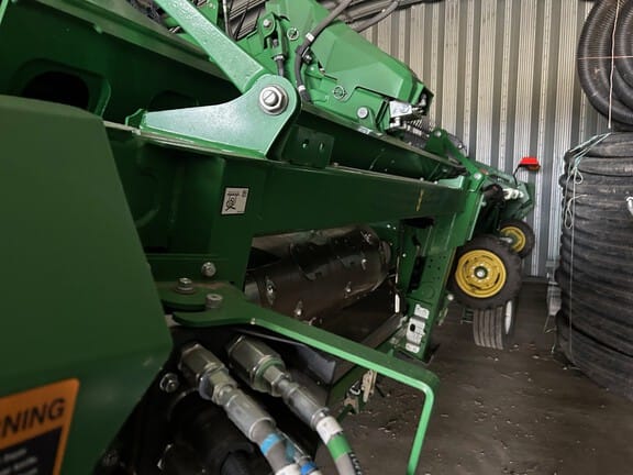 2022 John Deere HD50R Equipment Image0