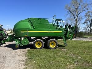 2022 John Deere L331 Image