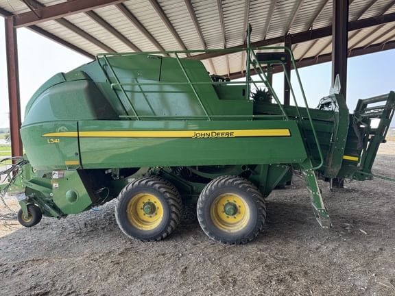 2022 John Deere L341 Equipment Image0
