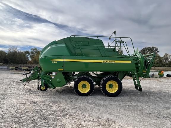 Image of John Deere L341 equipment image 1