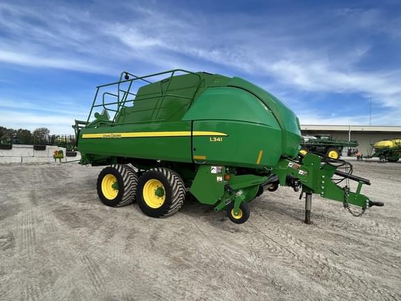 Image of John Deere L341 equipment image 2