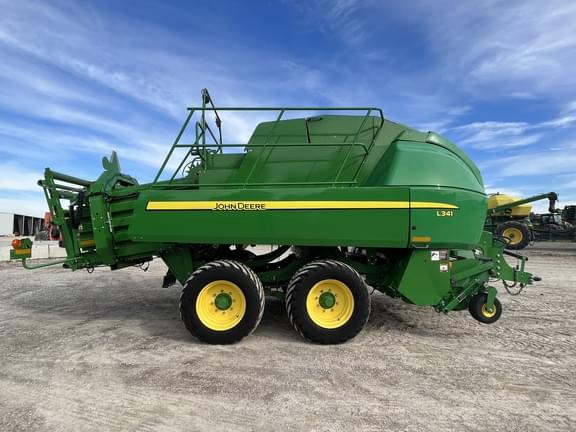 Image of John Deere L341 equipment image 3