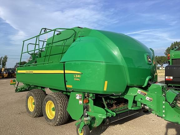 Image of John Deere L341 equipment image 1