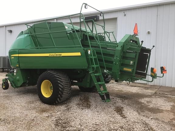 Image of John Deere L341 equipment image 4