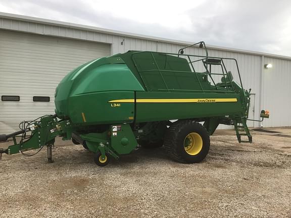 Image of John Deere L341 equipment image 3