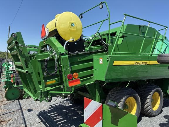 Image of John Deere L341 equipment image 3