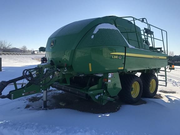 Image of John Deere L341 equipment image 1