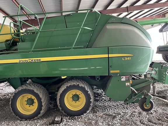 Image of John Deere L341 equipment image 3