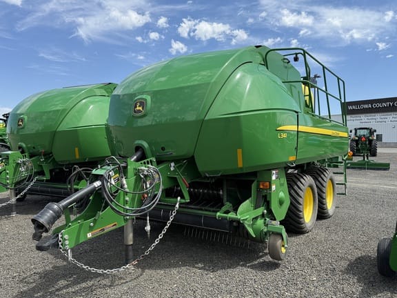 2022 John Deere L341 Equipment Image0