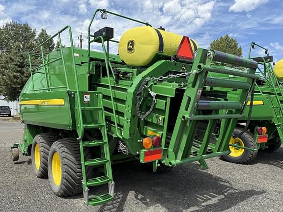 Image of John Deere L341 equipment image 2