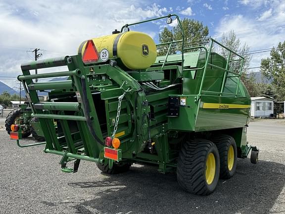 Image of John Deere L341 equipment image 4